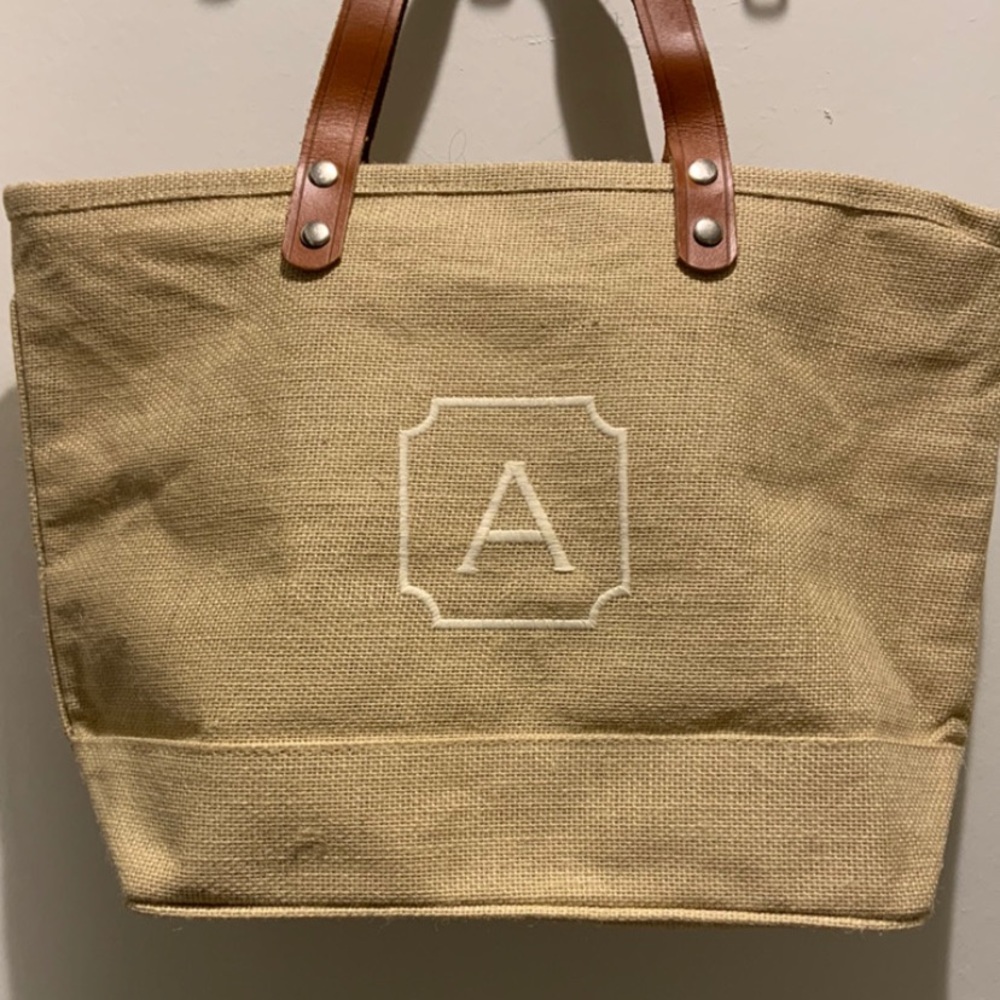 Tote bag